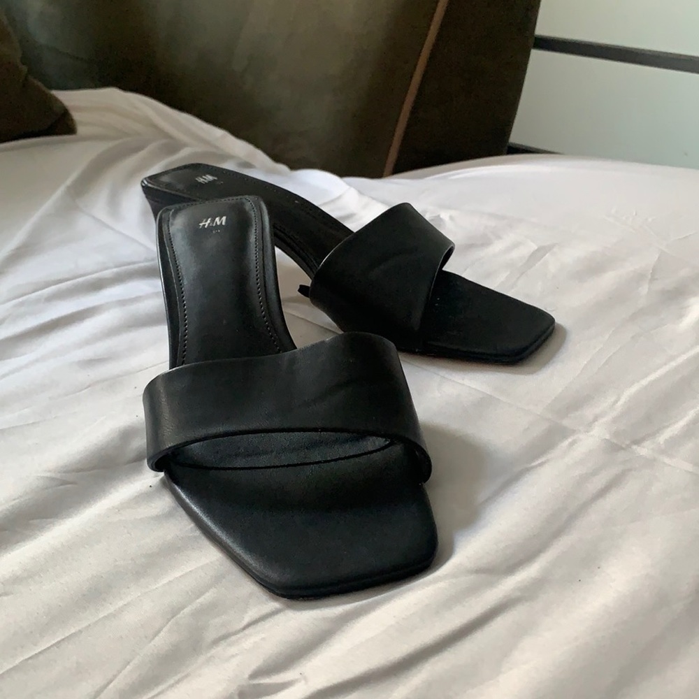 H&M Chic Low Heel